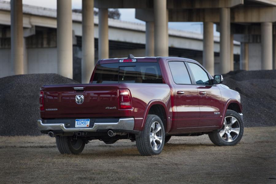  Dodge Ram 1500 Laramie Crew Cab (DT) 2018 года  (фото 10 из 22)